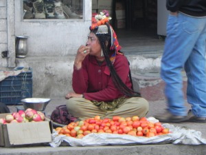 Vendedora de tomates.